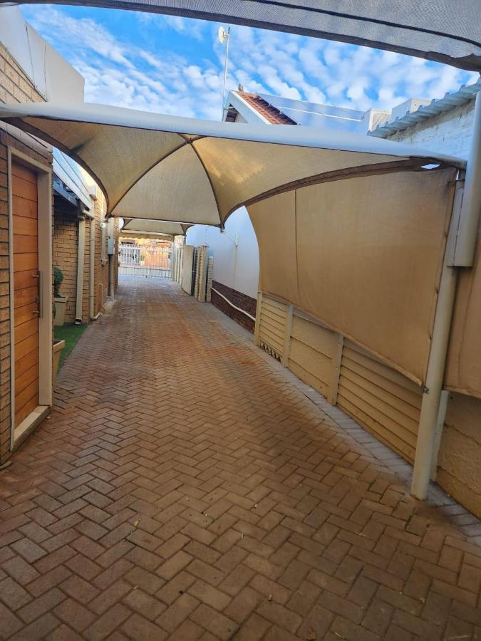 בלומפונטייין Villa Rose Cottages מראה חיצוני תמונה