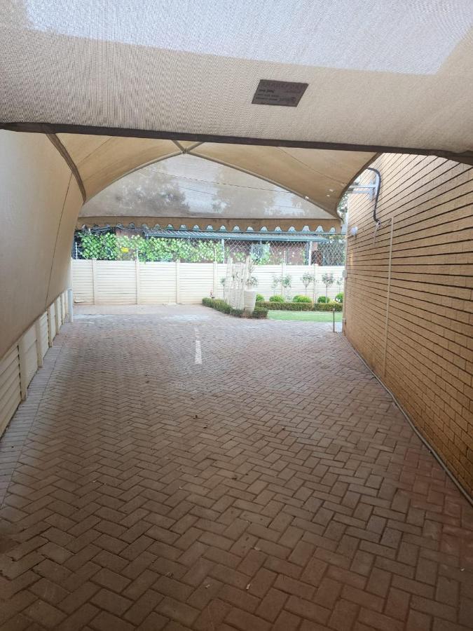 בלומפונטייין Villa Rose Cottages מראה חיצוני תמונה