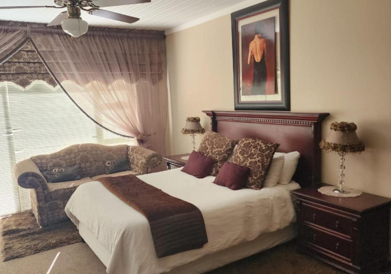 בלומפונטייין Villa Rose Cottages חדר תמונה