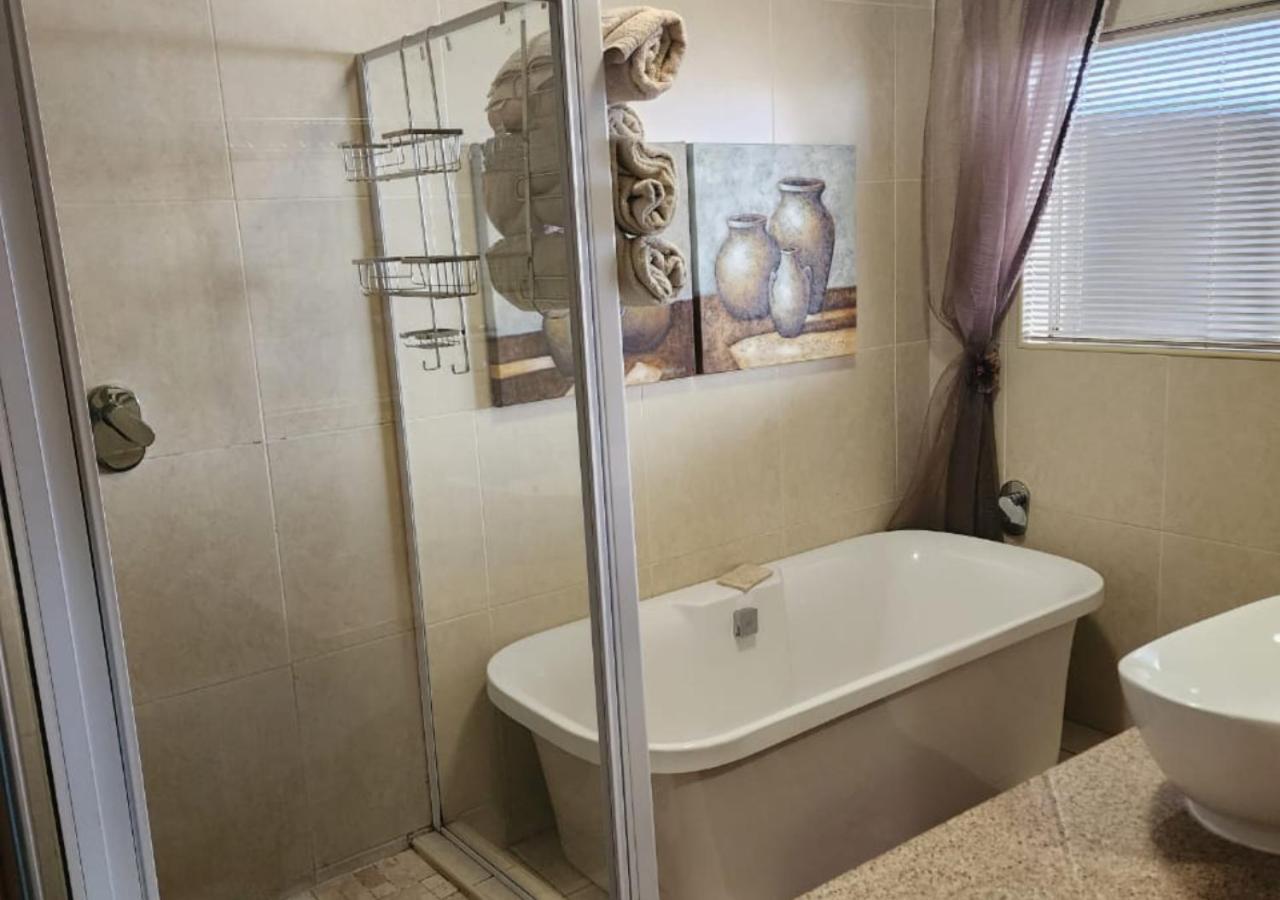 בלומפונטייין Villa Rose Cottages חדר תמונה