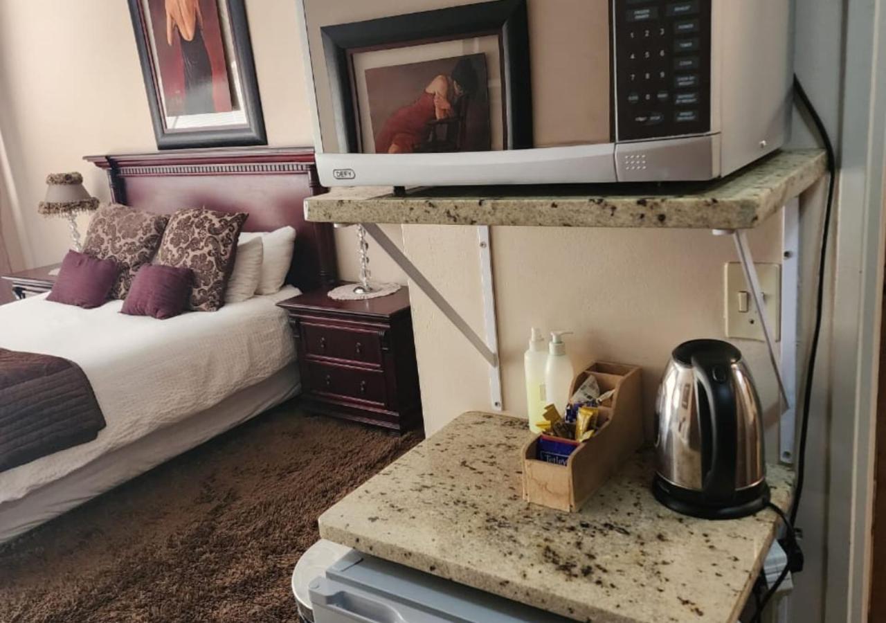 בלומפונטייין Villa Rose Cottages חדר תמונה
